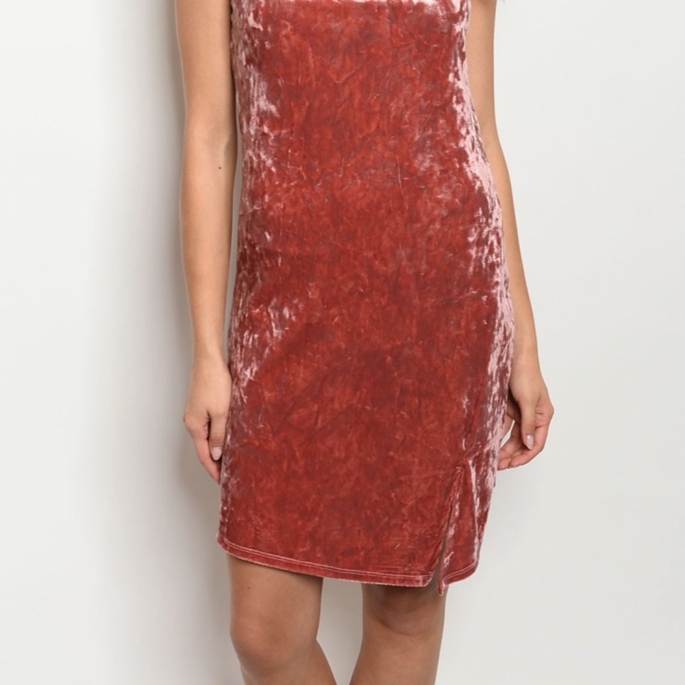 NWT Boutique Mauve Pink Crushed Velvet Dress - Picture 3 of 5